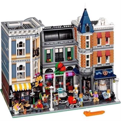 LEGO Creator 10255 Butiksgade