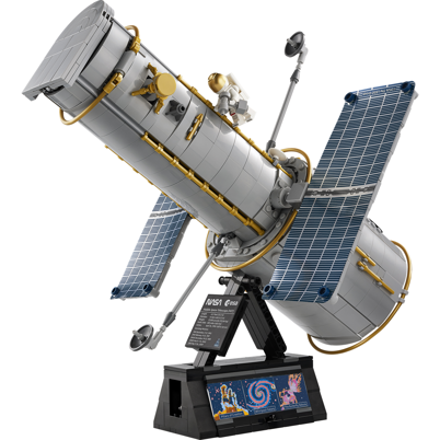 LEGO Icons 11382 Hubble-rumteleskopet <DIV STYLE="background-color:#FFFF00"><SPAN STYLE="color:#006600"><CENTER><B>Ordre med dette produkt<BR>sendes 3. august</B></CENTER><SPAN STYLE="color:#FFFFFF"></DIV>