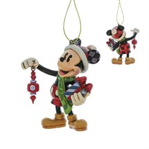 Disney Jim Shore 6017546 <BR> Mickey Holding Gift Hanging Ornament