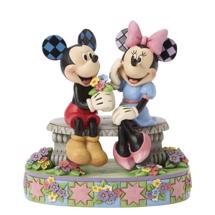 Disney Jim Shore 6017845 <BR> A Blooming Romance (Mickey & Minnie)